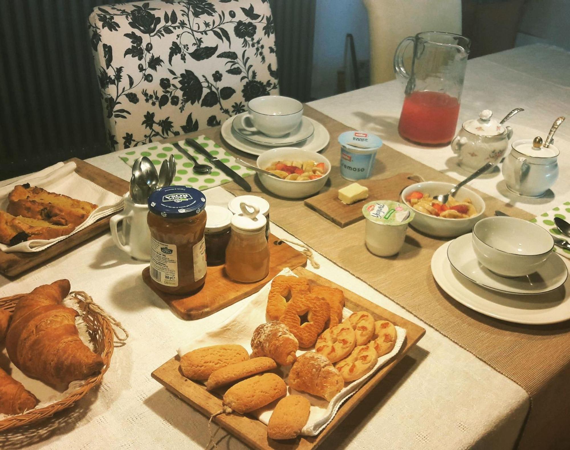 Le Bumbarelle Bed & Breakfast Tavoleto Eksteriør bilde