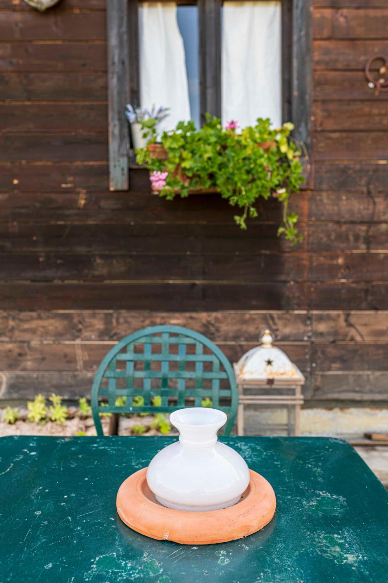 Le Bumbarelle Bed & Breakfast Tavoleto Eksteriør bilde