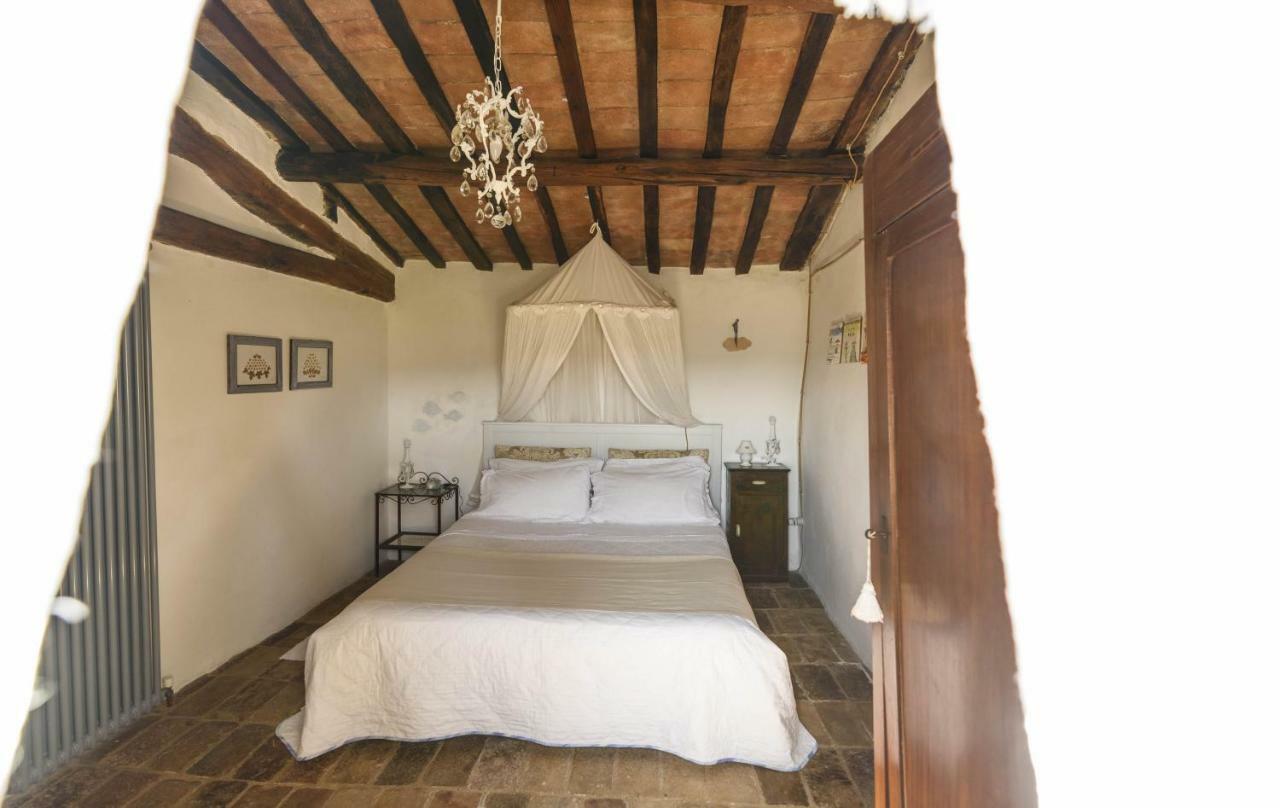 Le Bumbarelle Bed & Breakfast Tavoleto Eksteriør bilde